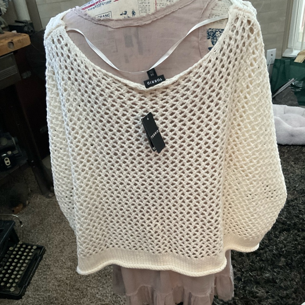 NWT~ Torrid Open Stitch Pullover Oversized Cropped Sweater Cream White - Picture 5 of 9
